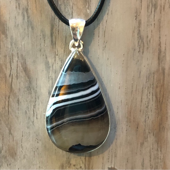 Black Banded Agate Jewelry Set - Picture 3 of 15